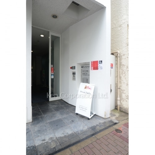 銀座クレッセントビル