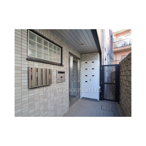 フレール代々木