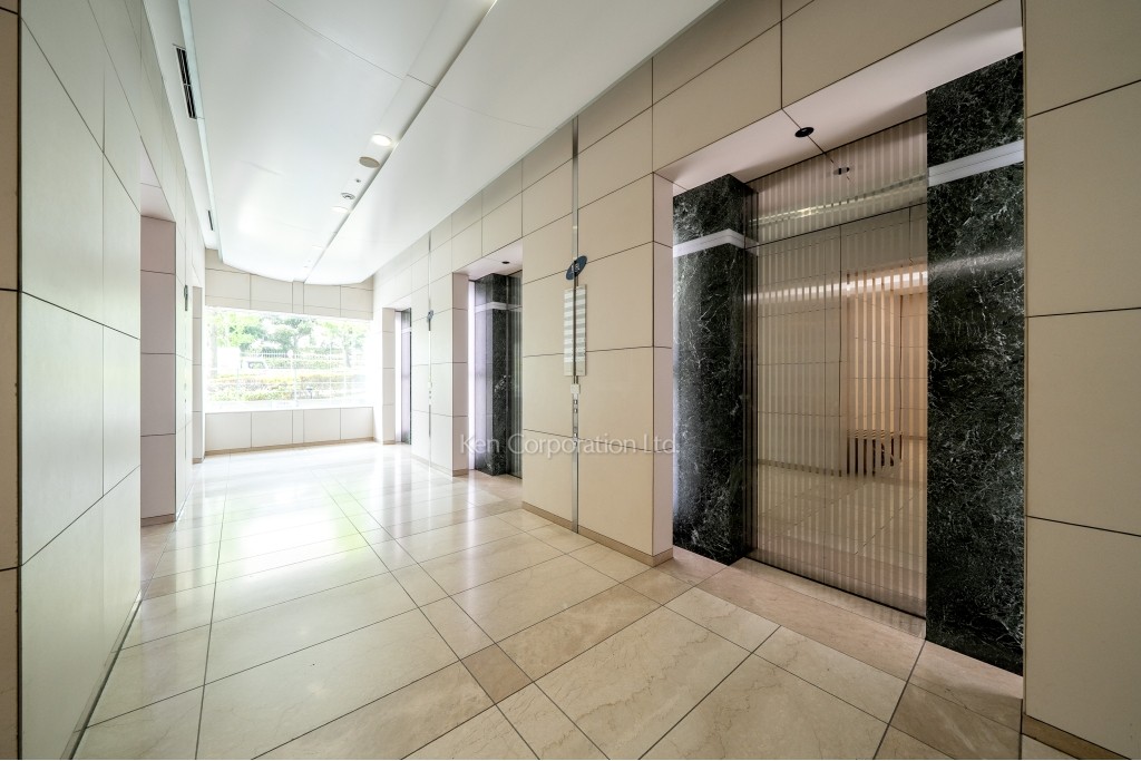 日本アムウェイ本社ビル