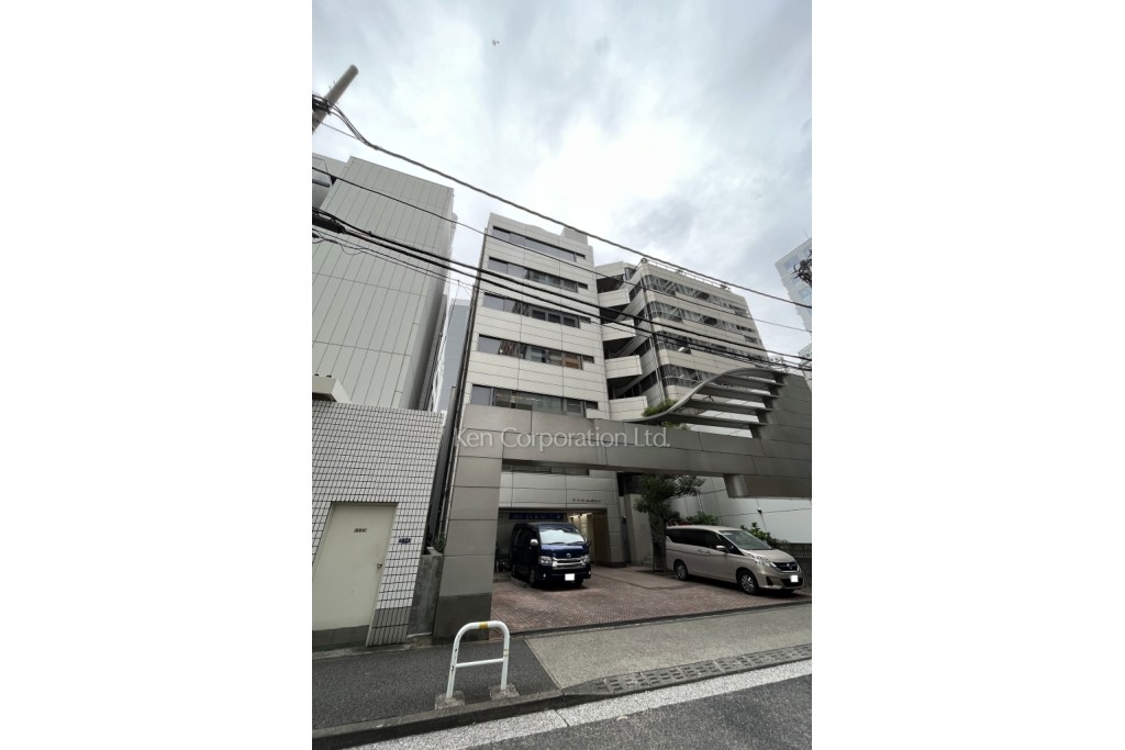 ラ・ベリテ AKASAKA