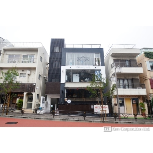 第３３イチオクビル