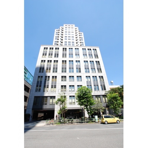 青山タワープレイス