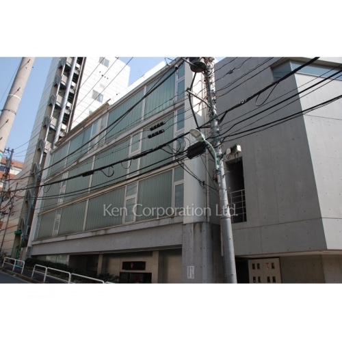 南青山ＳＴＵＤＩＯ　ＦＬＡＴ