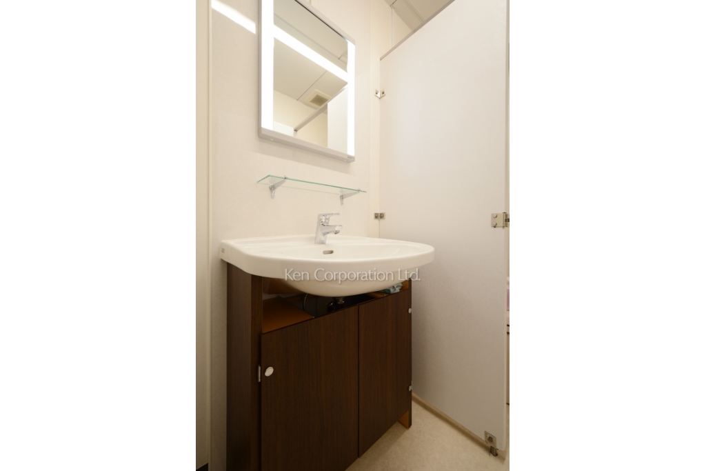 銀座スワロービル