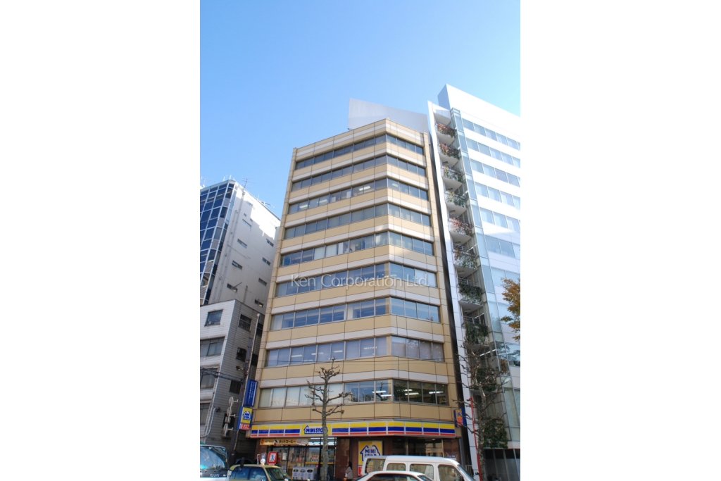 共同ビル(日銀前)