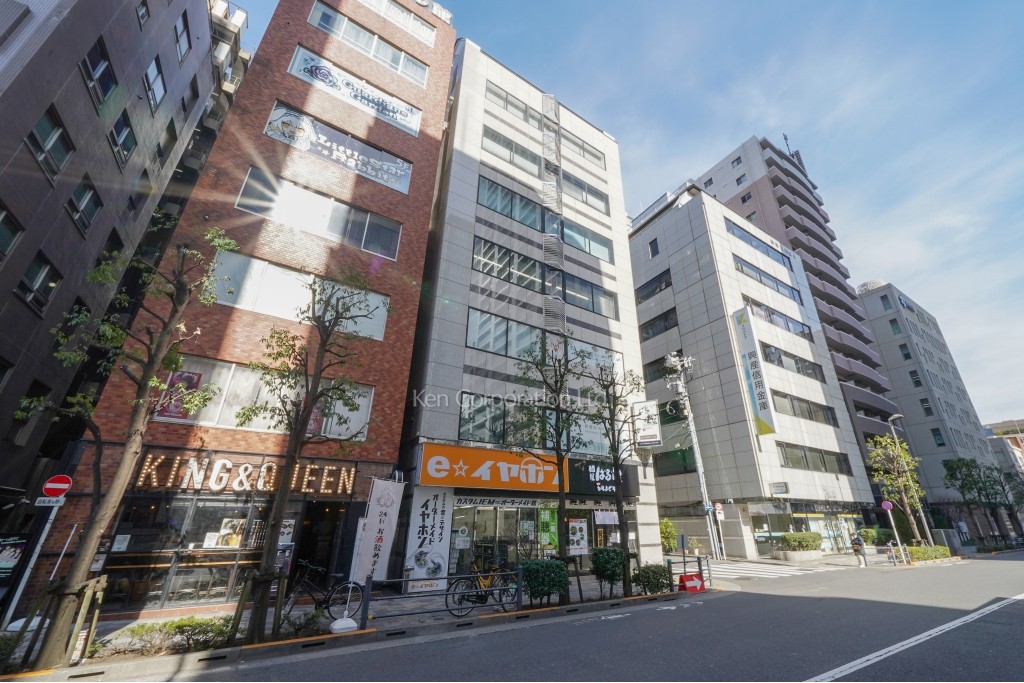 カンダエイトビル