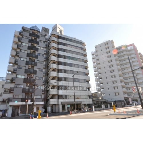 パインフィールドビル