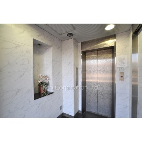 パインフィールドビル