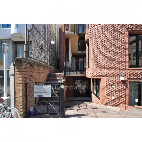 タガミ神宮前ビル