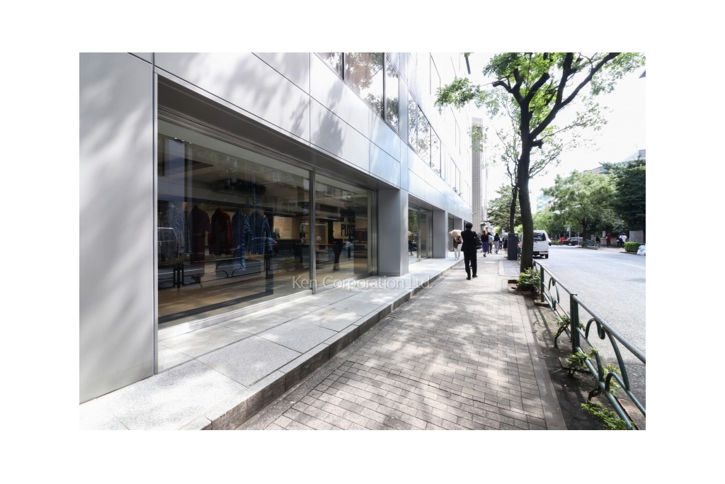 南青山スリービル