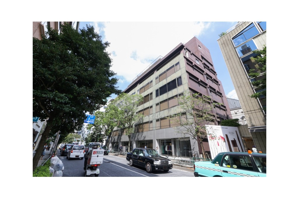 南青山スリービル