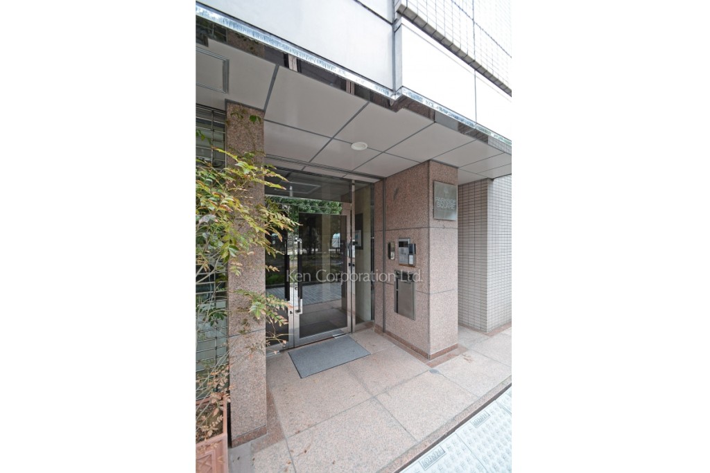 パークサイドスクエアー