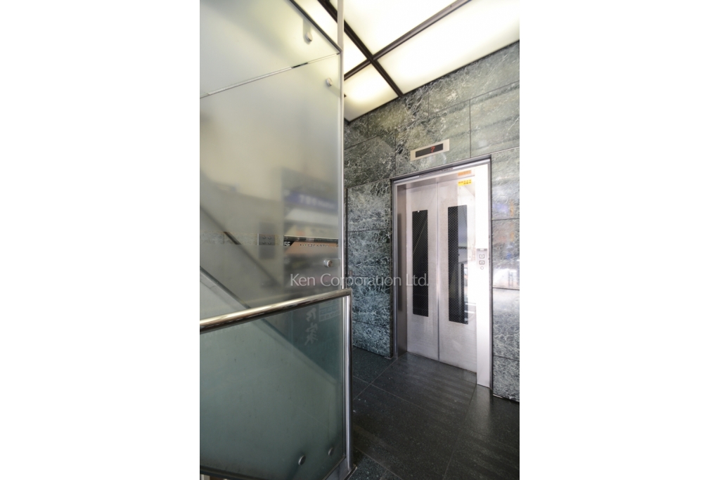 近代グループBLD.8