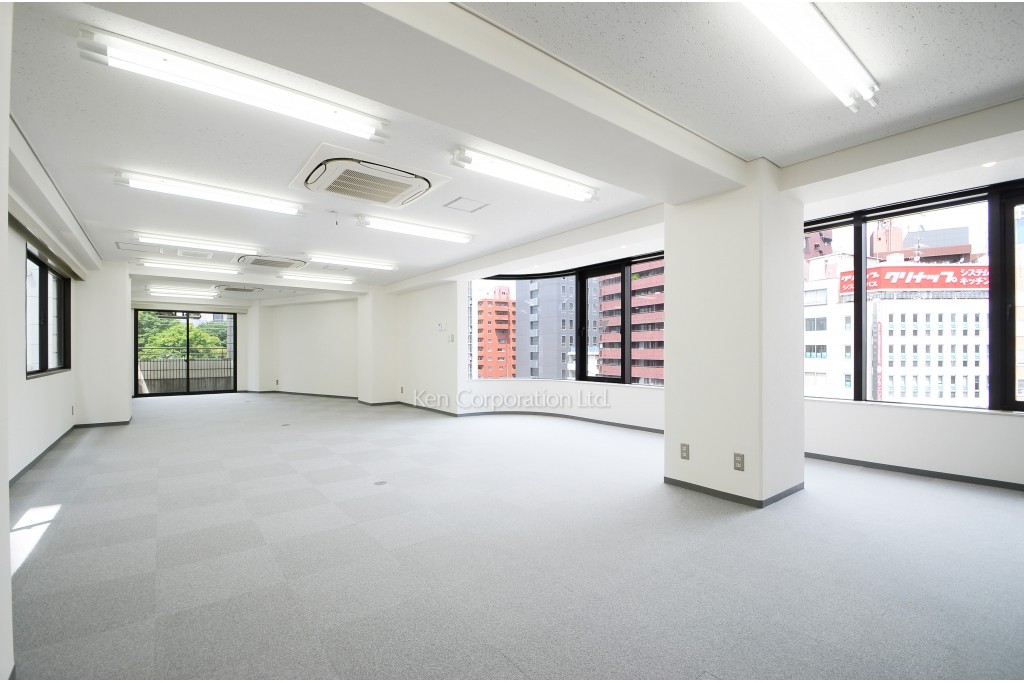 ガーデンクロス新宿御苑