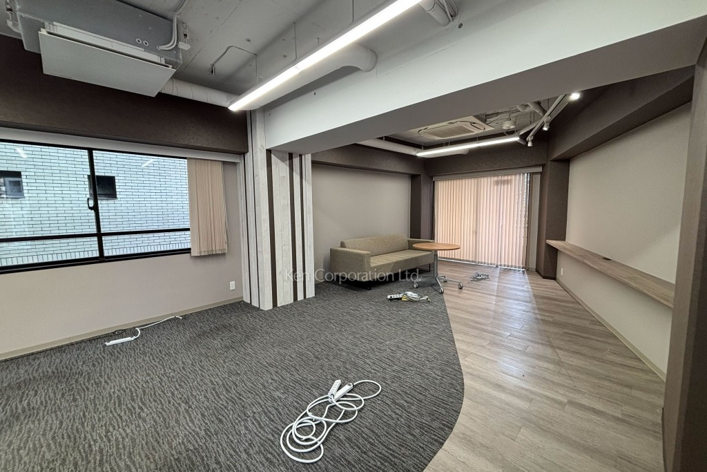 ガーデンクロス新宿御苑