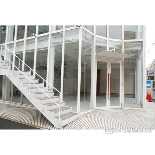 ＢＬＵＥ　ＰＡＮＴＨＥＲ