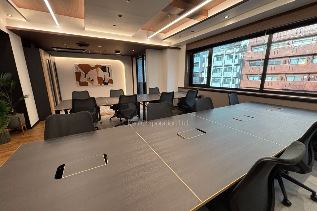 NOVEL WORK Shinjuku West