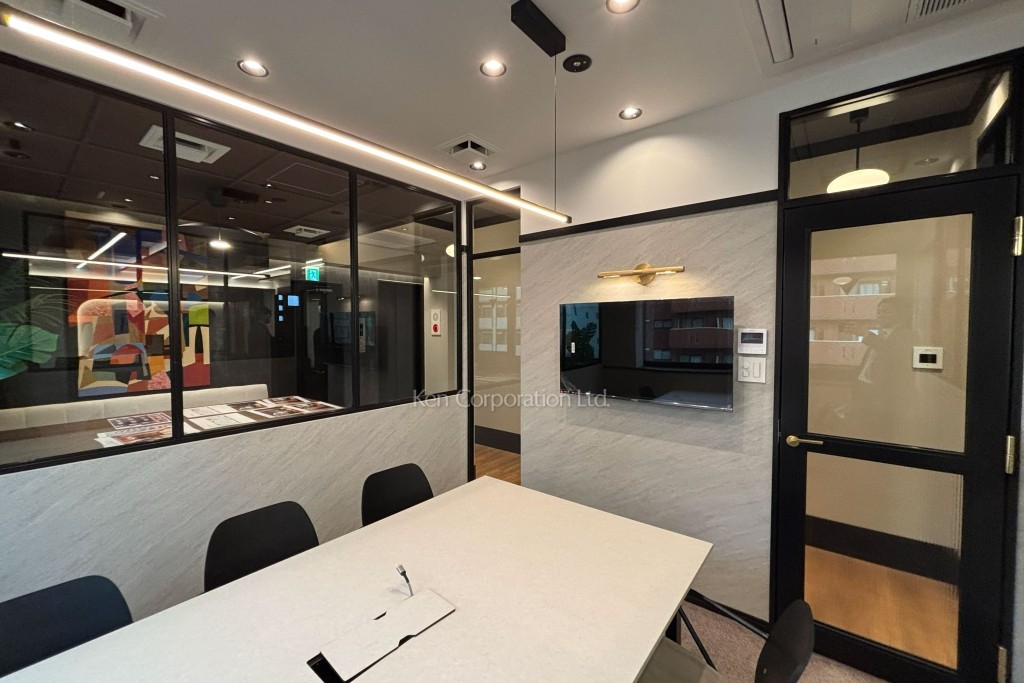 NOVEL WORK Shinjuku West