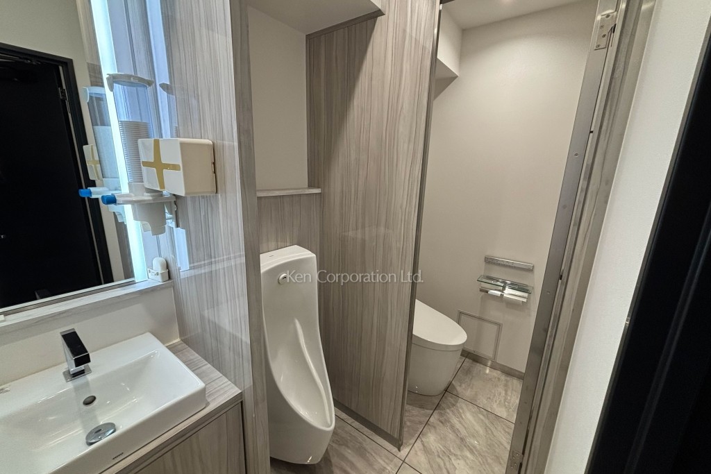 NOVEL WORK Shinjuku West