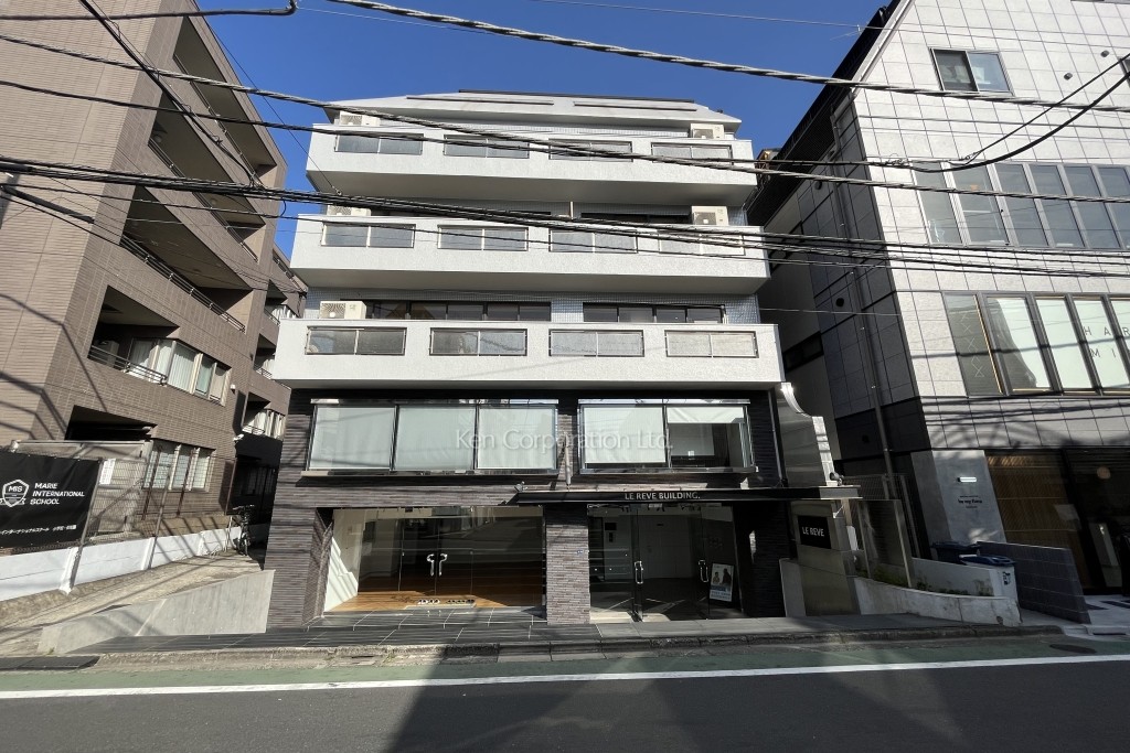 LEREVE(ルレーヴ)