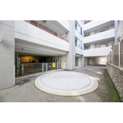 ラヴォーグ南青山