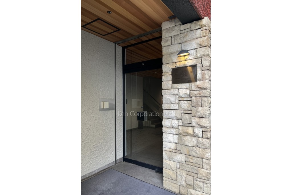 青山フォーワンビル