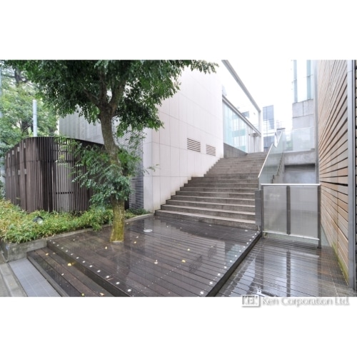 Ａｌｍｏｓｔ　Ｂｌｕｅ