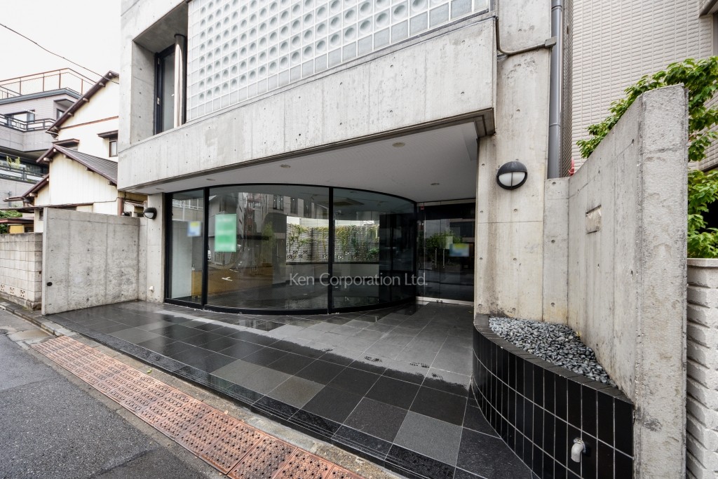 Garden coco神宮前