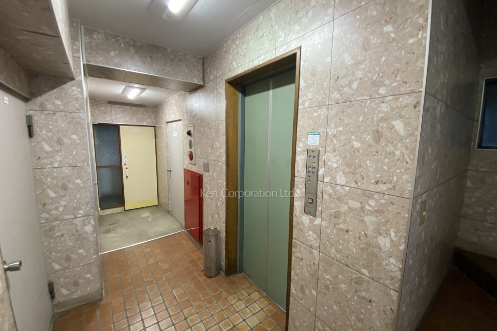 油本ビル(アブラモトビル)