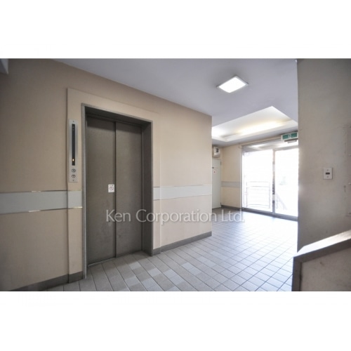 西新宿パレスビル