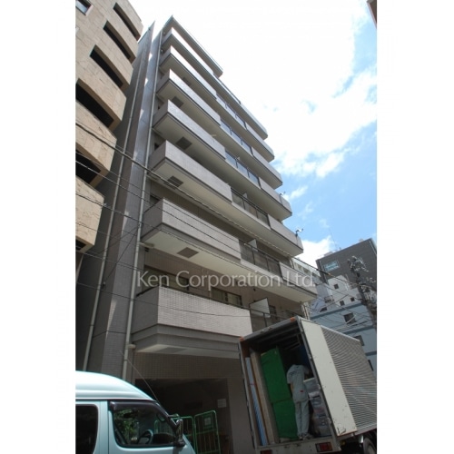 クインズコート新宿