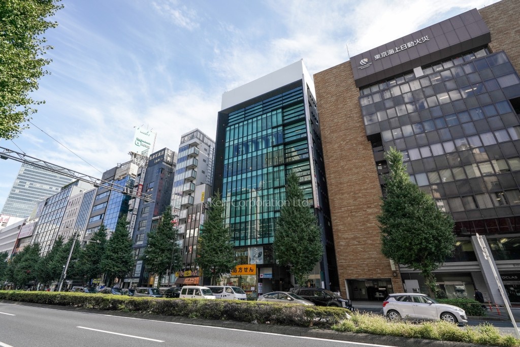 ラウンドクロス新宿