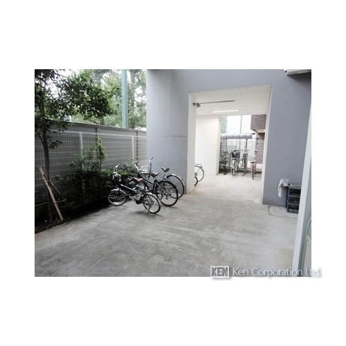 ＦＬＥＧ三軒茶屋