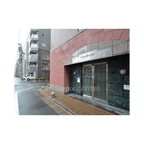 シャンブリーズ三越前