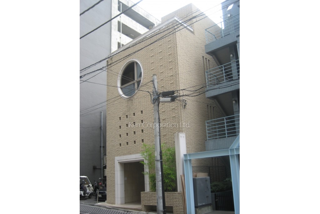 アデッソ西麻布