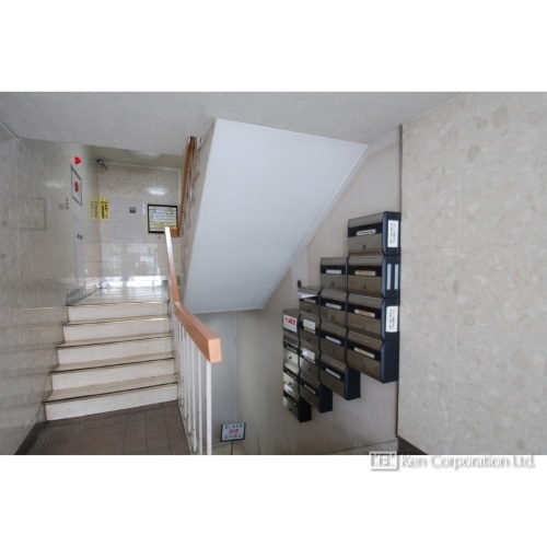 新宿中央口ビル