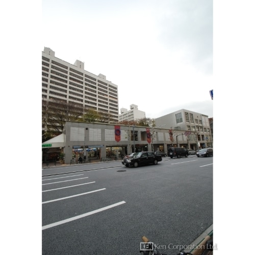 広尾ガーデンプラザ