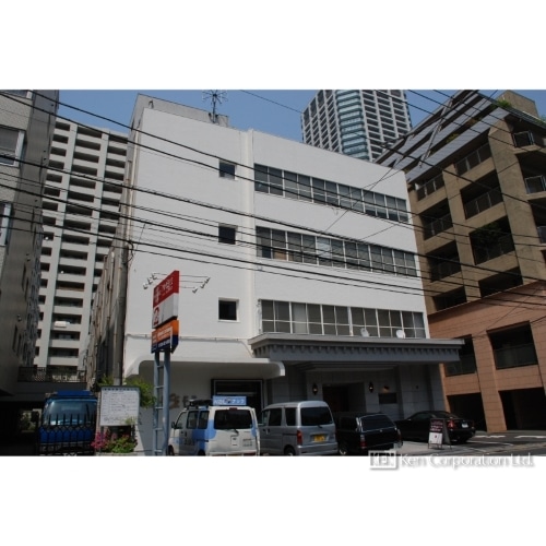 プレシーズ本館