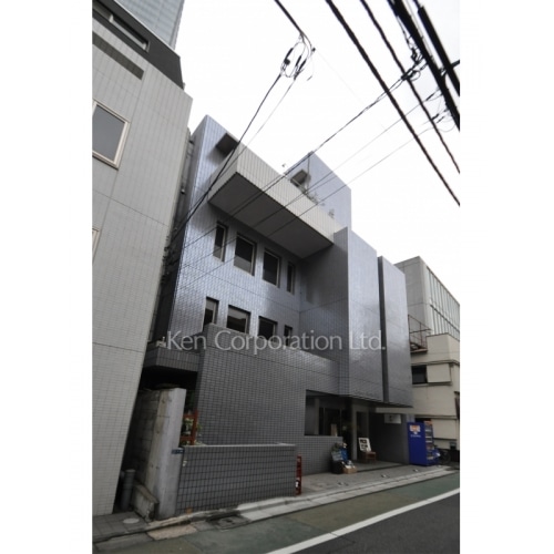 クウォーターハウスビル