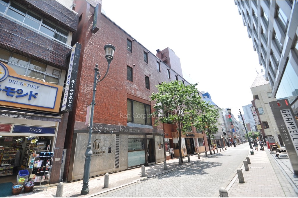 赤坂フローラルプラザビル