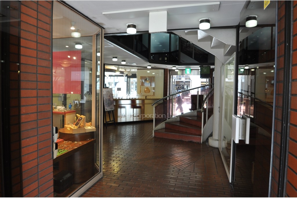 赤坂フローラルプラザビル