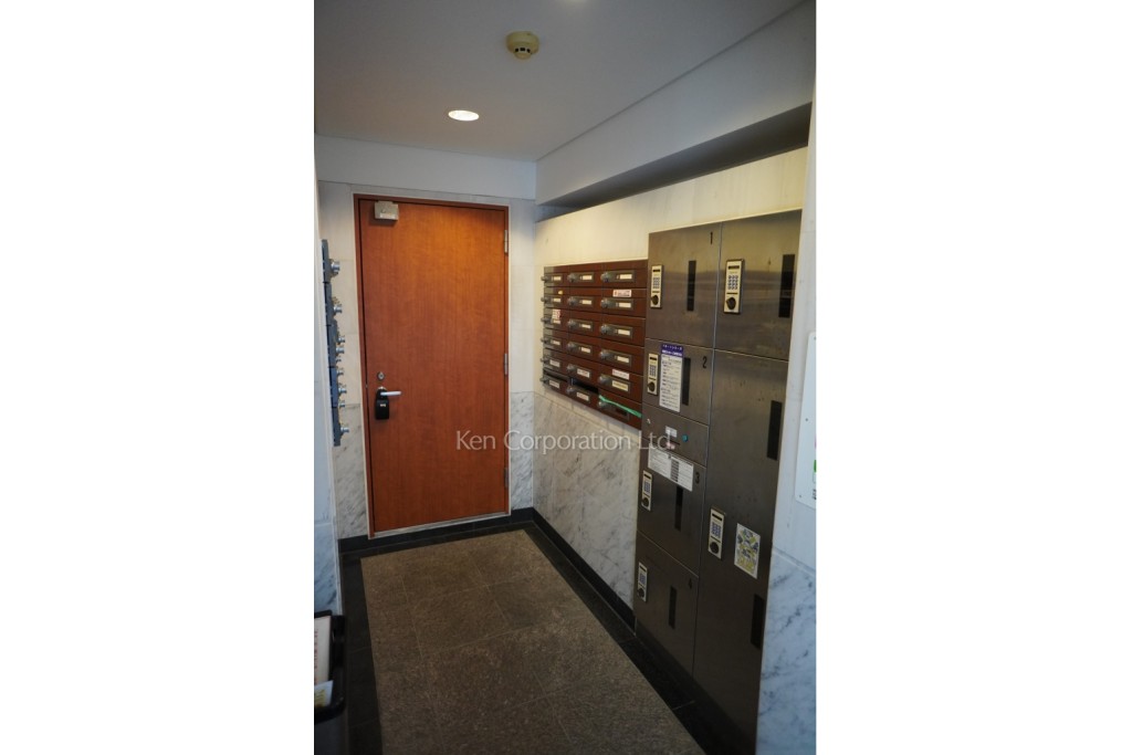 クローバー六本木