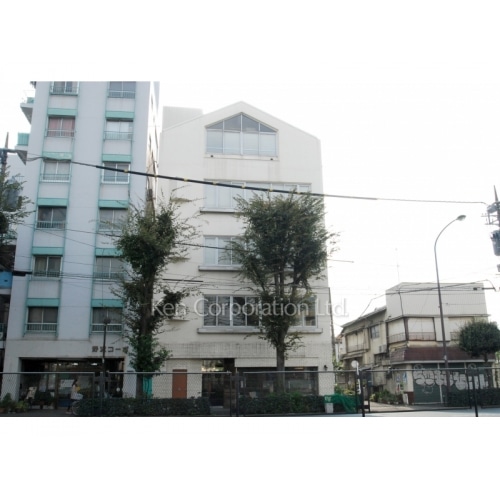 ＫＯＭＡＺＡＷＡ　ＳＴＵＤＩＯ