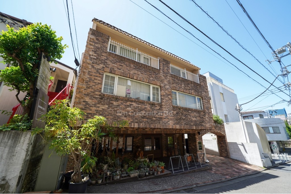 パインアンダー・フラット