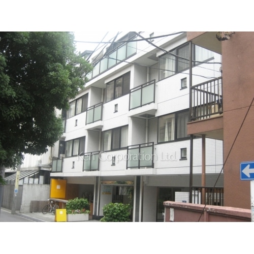 ＫＡＺＵ　ＲＯＰＰＯＮＧＩ