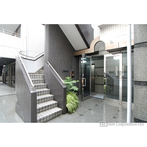 ローズイングビル