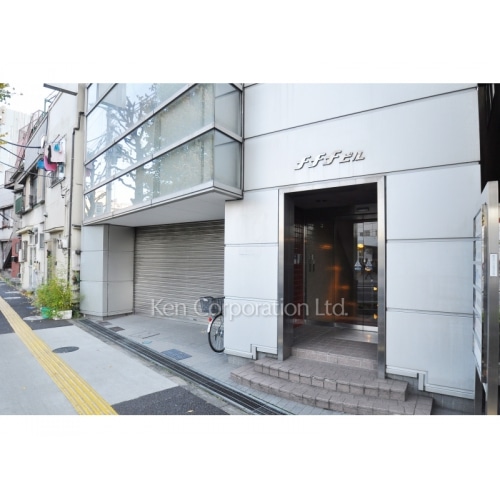 スリーエフビル