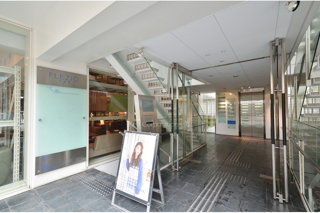 TOKYU REIT 下北沢スクエア