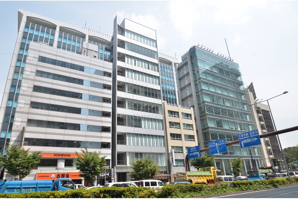 クローバー青山・ONE