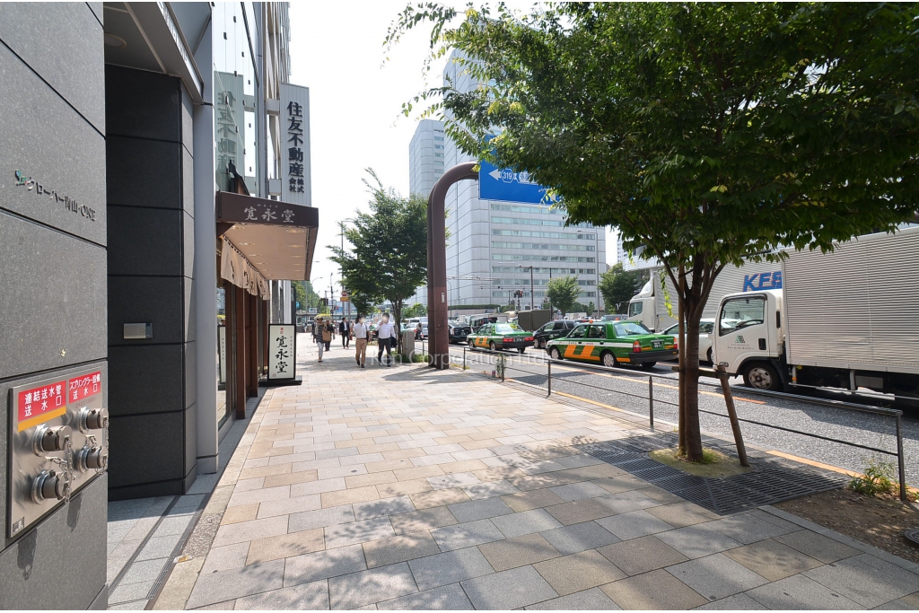 クローバー青山・ONE